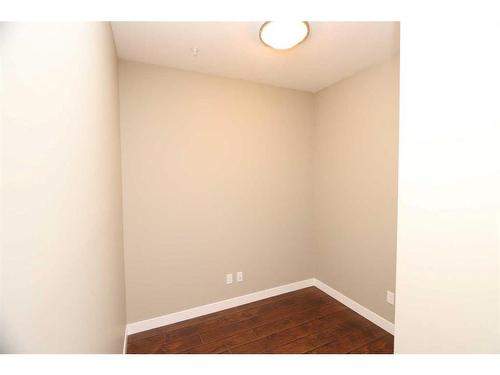 315-22 Auburn Bay Link Se, Calgary, AB - Indoor Photo Showing Other Room