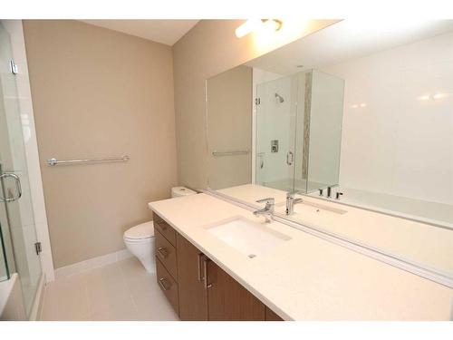 315-22 Auburn Bay Link Se, Calgary, AB - Indoor Photo Showing Bathroom