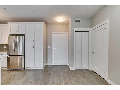 2109-522 Cranford Drive Se, Calgary, AB - Indoor Photo Showing Kitchen