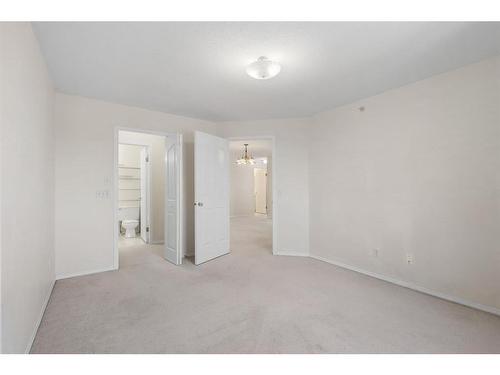 2301-20 Harvest Rose Park Ne, Calgary, AB - Indoor Photo Showing Other Room