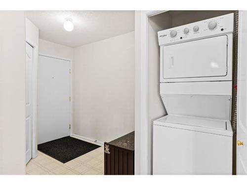 2301-20 Harvest Rose Park Ne, Calgary, AB - Indoor Photo Showing Laundry Room