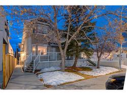 2-2811 24A Street SW Calgary, AB T3E 1W4