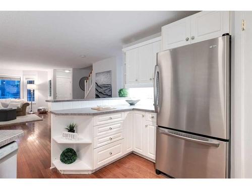 2-2811 24A Street Sw, Calgary, AB - Indoor Photo Showing Kitchen With Stainless Steel Kitchen