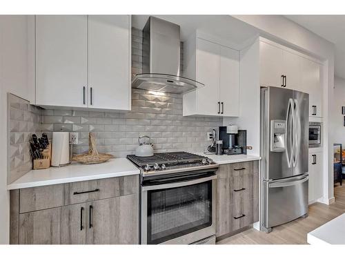 412 Greenbriar Common Nw, Calgary, AB - Indoor Photo Showing Kitchen With Stainless Steel Kitchen With Upgraded Kitchen