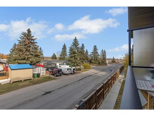 412 Greenbriar Common Nw, Calgary, AB - Outdoor