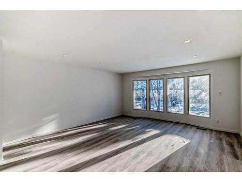 250037 Range Road 250, Rural Wheatland County, AB - Indoor Photo Showing Other Room