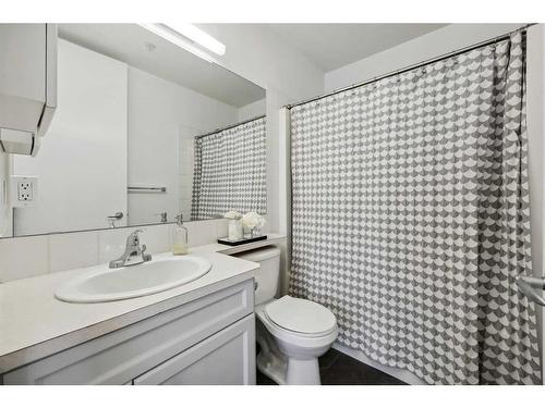 402-303 19 Avenue Sw, Calgary, AB - Indoor Photo Showing Bathroom