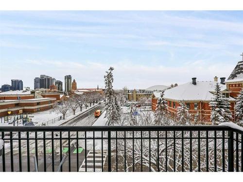 402-303 19 Avenue Sw, Calgary, AB - Outdoor With View