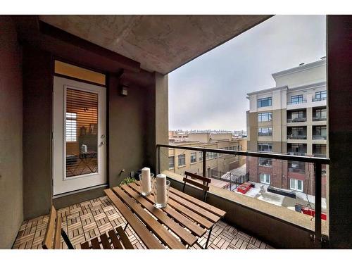 435-950 Centre Avenue Ne, Calgary, AB - Outdoor With Balcony With Exterior