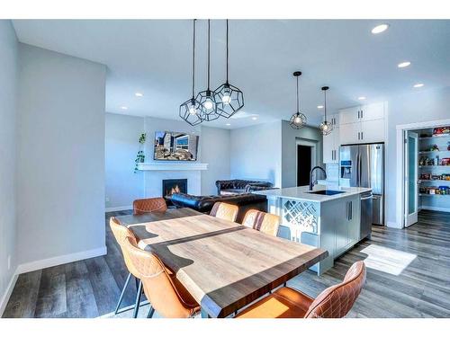 937 Midtown Avenue Sw, Airdrie, AB - Indoor Photo Showing Dining Room