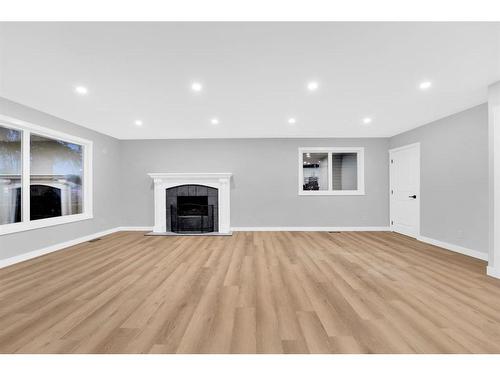 4203 Rundlehorn Drive Ne, Calgary, AB - Indoor Photo Showing Living Room