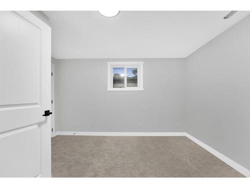 4203 Rundlehorn Drive Ne, Calgary, AB - Indoor Photo Showing Other Room