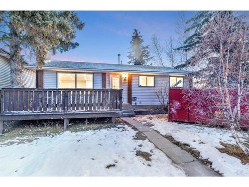 4203 Rundlehorn Drive Ne, Calgary, AB - Outdoor With Deck Patio Veranda