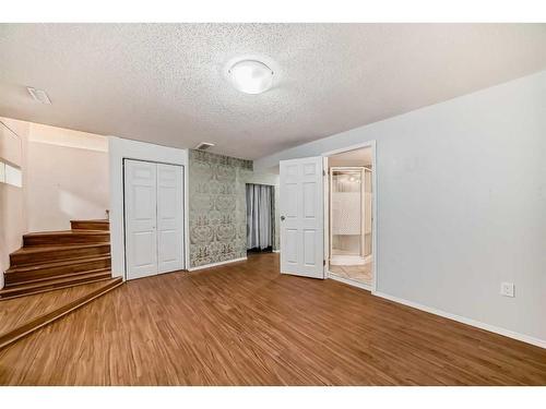 294 Everglen Rise Sw, Calgary, AB - Indoor Photo Showing Other Room