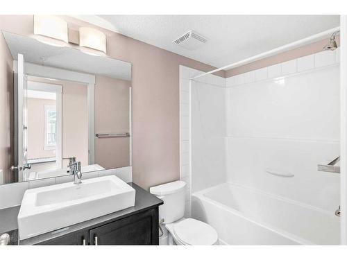 4114-155 Skyview Ranch Way Ne, Calgary, AB - Indoor Photo Showing Bathroom