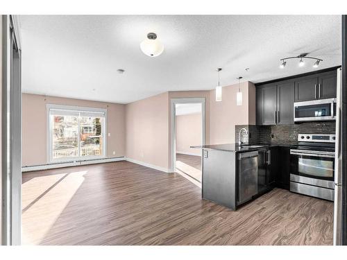 4114-155 Skyview Ranch Way Ne, Calgary, AB - Indoor Photo Showing Kitchen