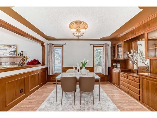 80 Suncastle Crescent Se, Calgary, AB - Indoor Photo Showing Dining Room