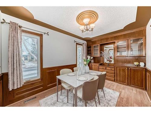 80 Suncastle Crescent Se, Calgary, AB - Indoor Photo Showing Dining Room