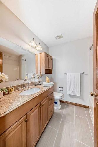 80 Suncastle Crescent Se, Calgary, AB - Indoor Photo Showing Bathroom