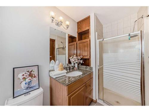 80 Suncastle Crescent Se, Calgary, AB - Indoor Photo Showing Bathroom