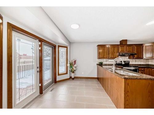 80 Suncastle Crescent Se, Calgary, AB - Indoor Photo Showing Kitchen