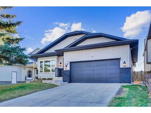 16 Pasadena Gardens Ne, Calgary, AB - Outdoor