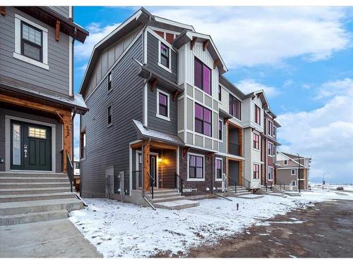 418 Alpine Avenue Sw, Calgary, AB - Outdoor With Facade