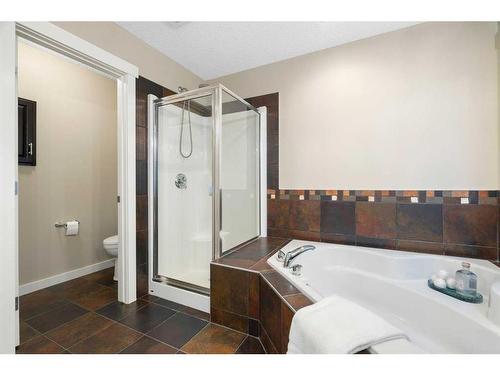 638 Coopers Drive Sw, Airdrie, AB - Indoor Photo Showing Bathroom