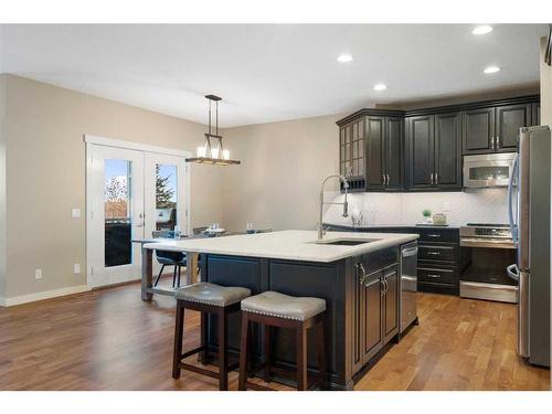 638 Coopers Drive Sw, Airdrie, AB - Indoor Photo Showing Kitchen With Upgraded Kitchen