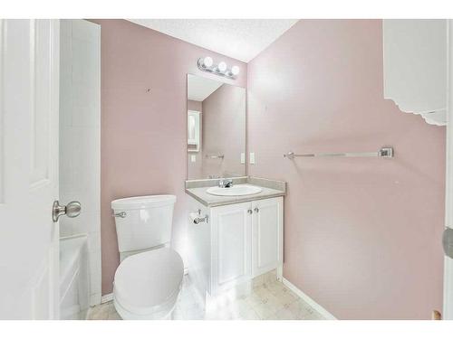 110-5500 Somervale Court Sw, Calgary, AB - Indoor Photo Showing Bathroom