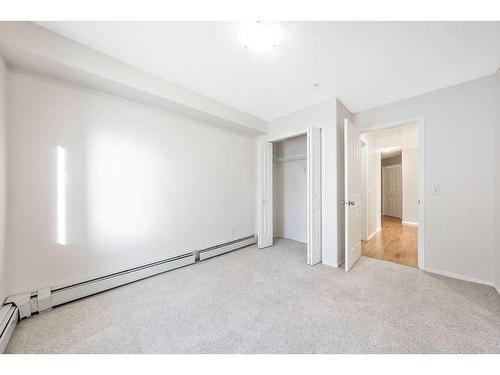 110-5500 Somervale Court Sw, Calgary, AB - Indoor Photo Showing Other Room