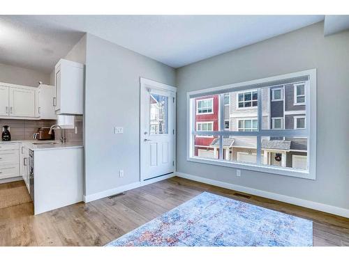 709-355 Nolancrest Heights Nw, Calgary, AB - Indoor Photo Showing Kitchen