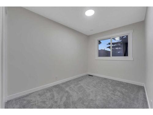 37-195 Manora Place Ne, Calgary, AB - Indoor Photo Showing Other Room