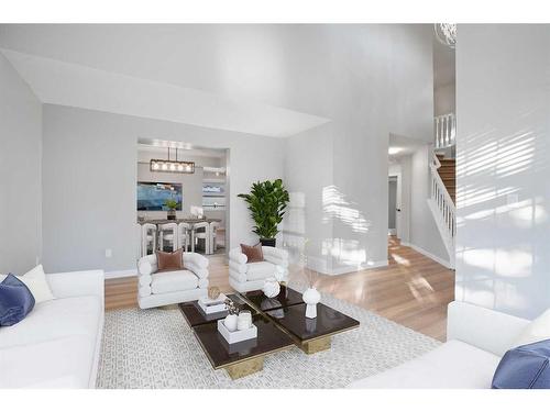 103 Scandia Bay Nw, Calgary, AB - Indoor Photo Showing Living Room