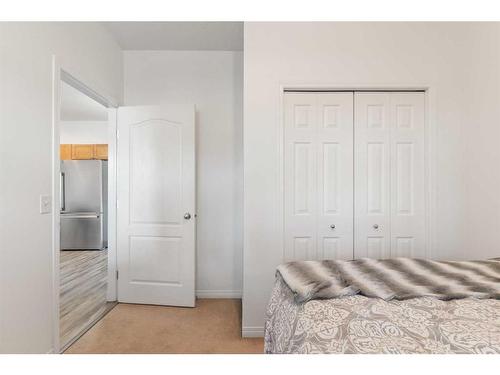 151-333 Riverfront Avenue Se, Calgary, AB - Indoor Photo Showing Bedroom