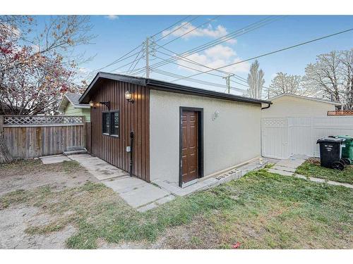 7915 Huntington Street Ne, Calgary, AB - Outdoor With Exterior