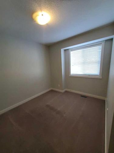 260 Copperleaf Way Se, Calgary, AB - Indoor Photo Showing Other Room