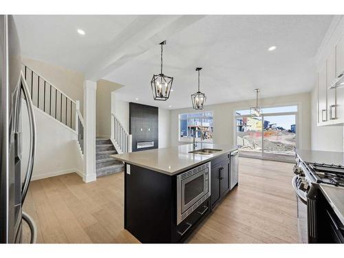 261 Crimson Ridge Place, Calgary, AB - Indoor Photo Showing Kitchen With Upgraded Kitchen