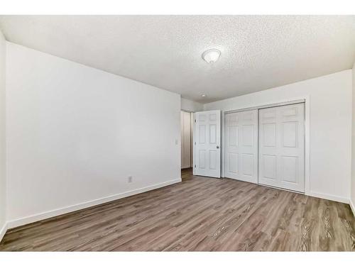 13-3015 51 Street Sw, Calgary, AB - Indoor Photo Showing Other Room