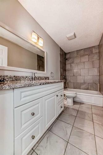 13-3015 51 Street Sw, Calgary, AB - Indoor Photo Showing Bathroom