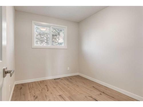 720 Alderwood Place Se, Calgary, AB - Indoor Photo Showing Other Room