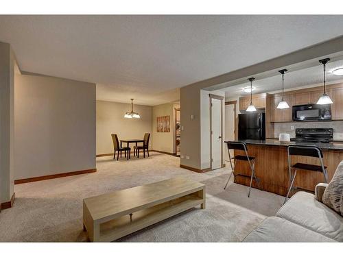 107-920 68 Avenue Sw, Calgary, AB - Indoor