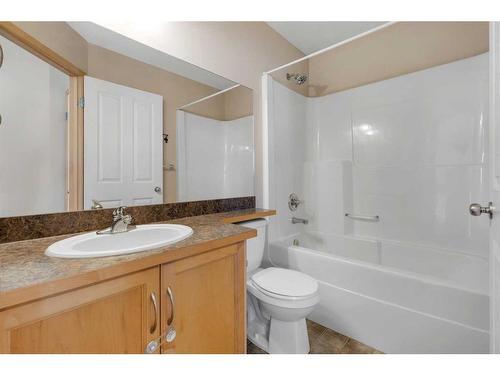 27 Covecreek Place Ne, Calgary, AB - Indoor Photo Showing Bathroom