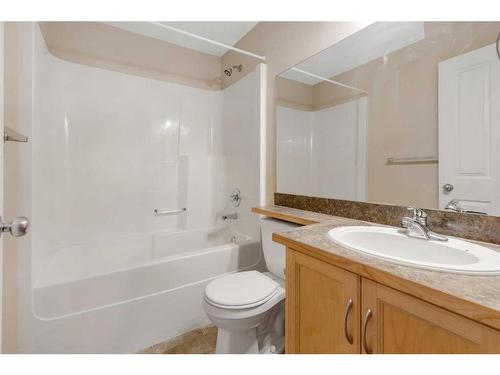 27 Covecreek Place Ne, Calgary, AB - Indoor Photo Showing Bathroom