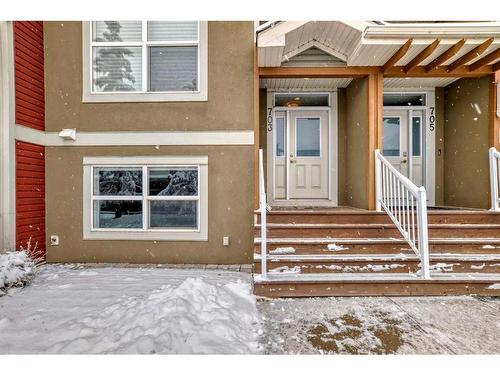 703-10 Auburn Bay Avenue Se, Calgary, AB - 