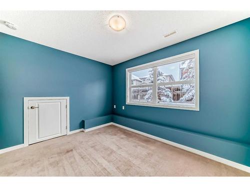 703-10 Auburn Bay Avenue Se, Calgary, AB - Indoor Photo Showing Other Room