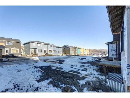 61 Quartz Crescent, Cochrane, AB - Outdoor