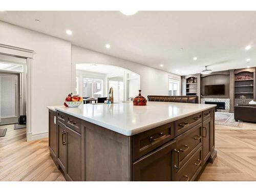 58 Lucas Cove Nw, Calgary, AB - Indoor Photo Showing Kitchen