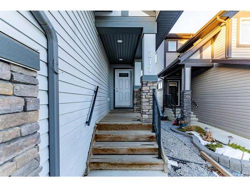 217 Hillcrest Drive Sw, Airdrie, AB - Outdoor