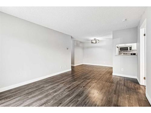 305-540 18 Avenue Sw, Calgary, AB - Indoor Photo Showing Other Room